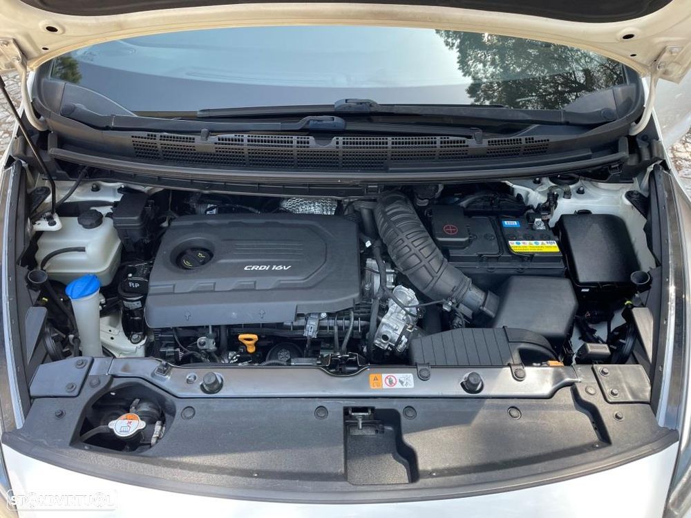 Kia Carens 1.7 CRDi ISG TX - 53