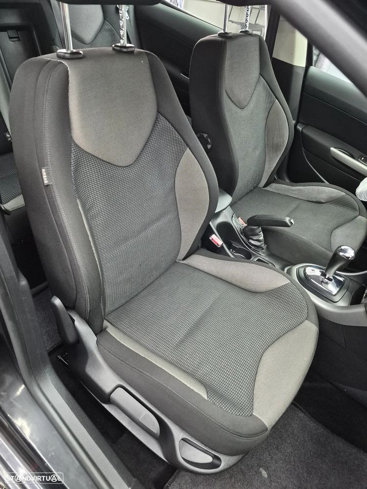 Peugeot 308 1.6 e-HDi Active CMP6 - 20