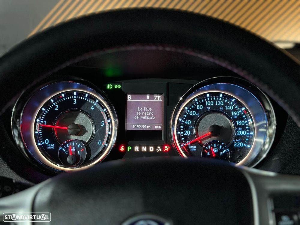 Lancia Voyager 2.8 CRD Platinum - 23