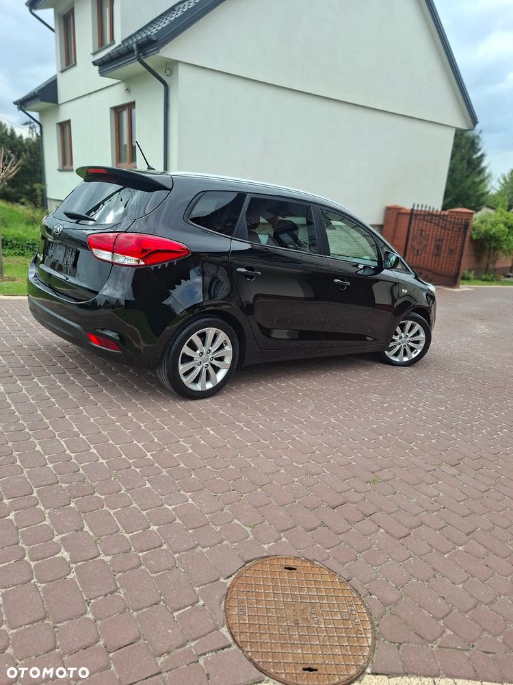 Kia Carens 1.6 GDI Dream Team Edition - 4