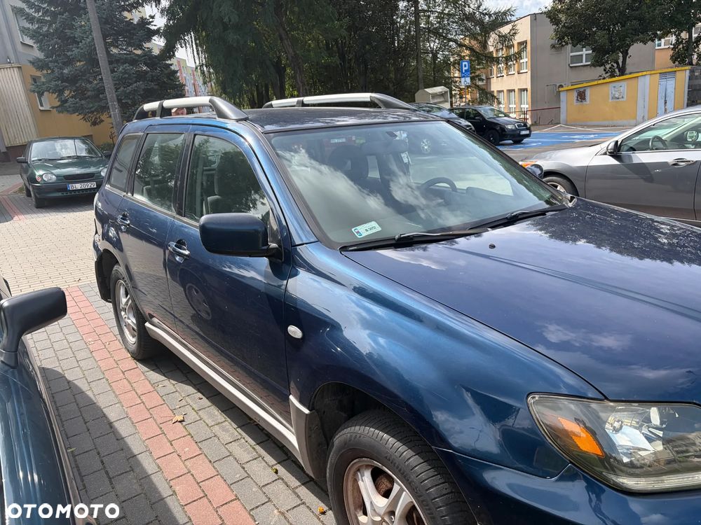 Mitsubishi Outlander 2.0 Comfort 4WD - 5