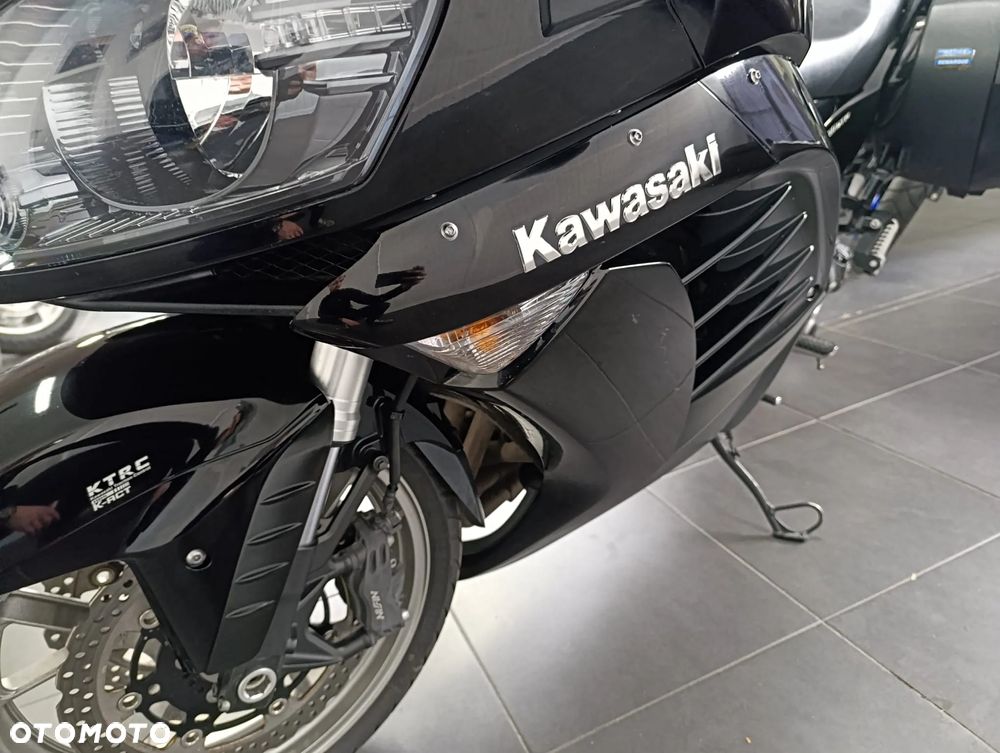 Kawasaki GTR - 11