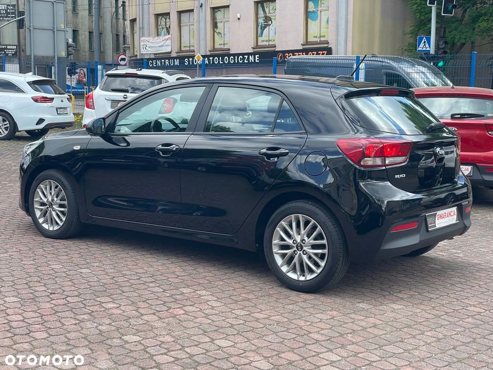 Kia Rio 1.2 Business Line - 9