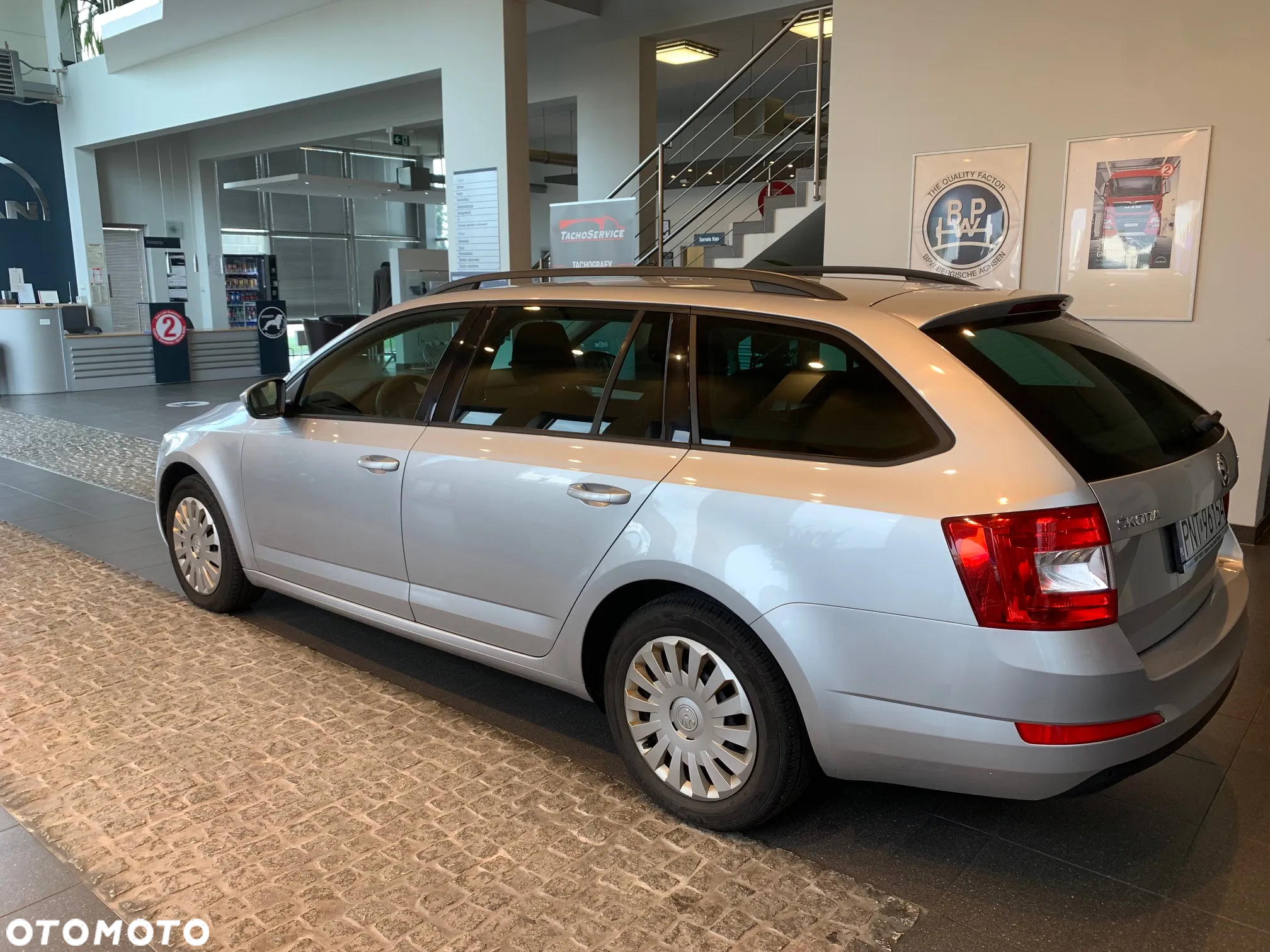 Skoda Octavia 2.0 TDI DSG Ambition - 11