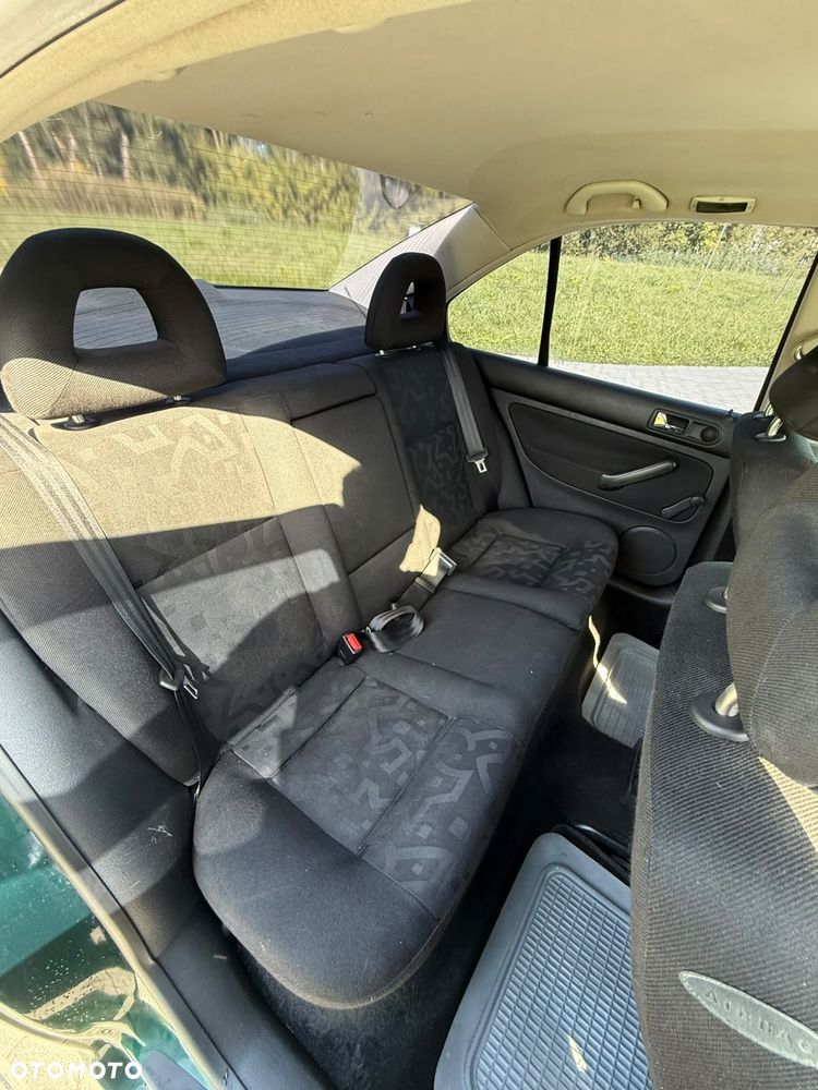 Volkswagen Bora 1.6 Basis - 8