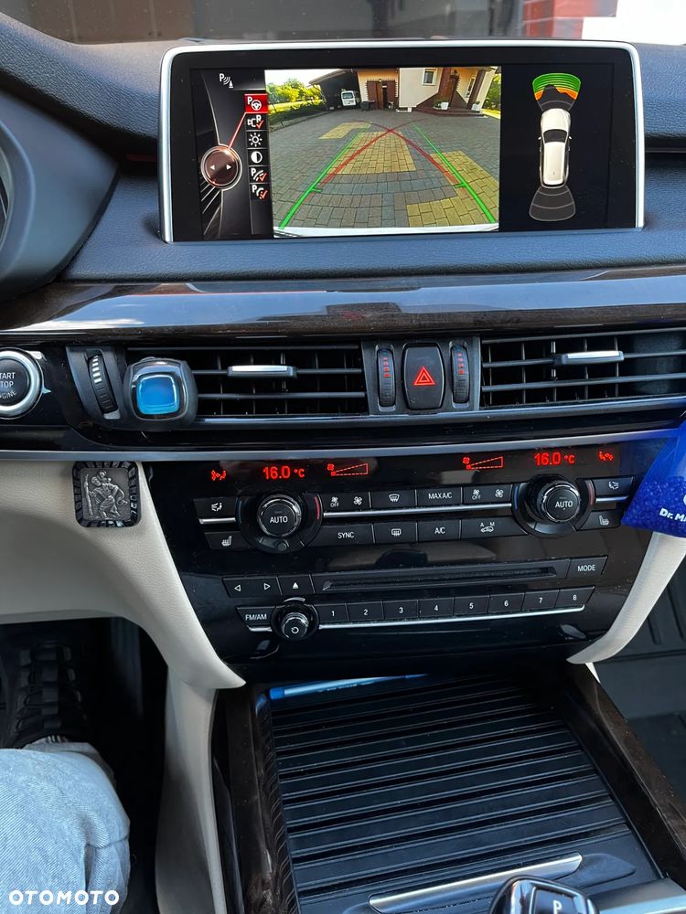 BMW X5 xDrive35i - 16