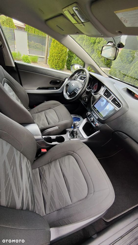 Kia Ceed 1.4 CVVT Attract plus - 12