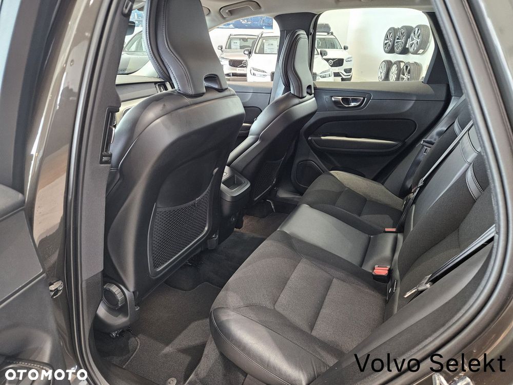 Volvo XC 60 - 33