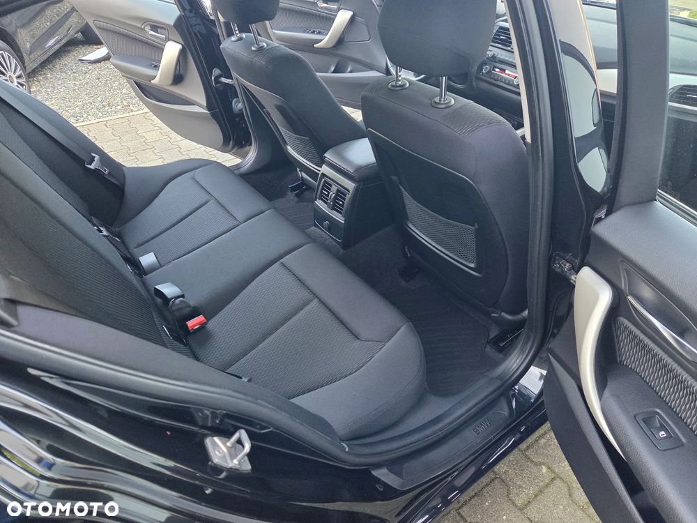 BMW Seria 1 116d - 31