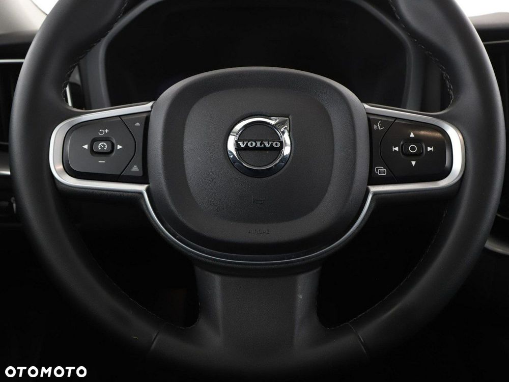 Volvo XC 60 B4 D Core - 22