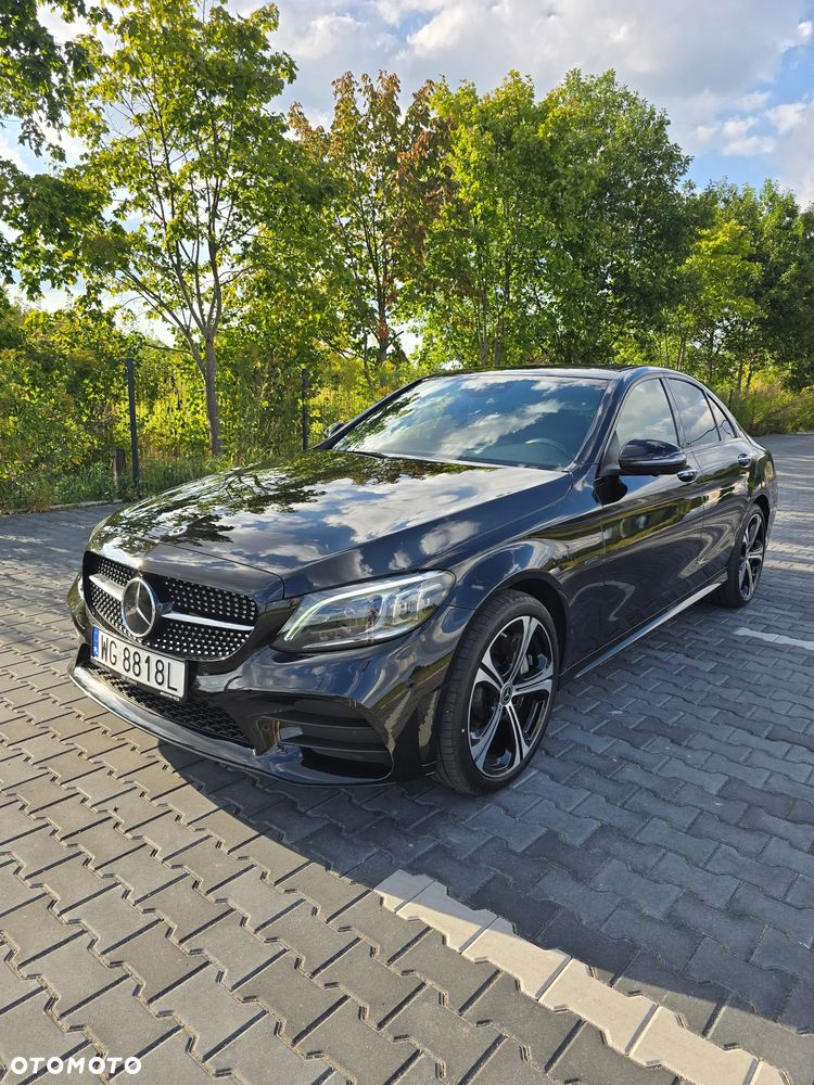 Mercedes-Benz Klasa C 300 e 9G-TRONIC - 32