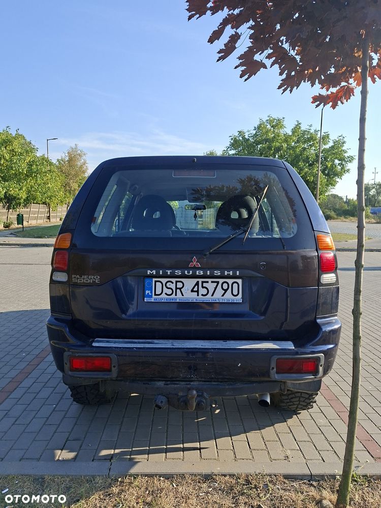 Mitsubishi Pajero - 5