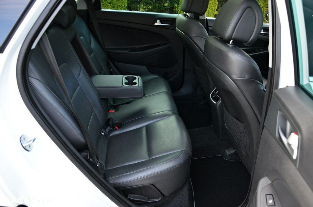 Hyundai Tucson 2.0 CRDI 4WD Premium - 36