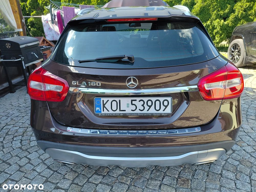 Mercedes-Benz GLA 180 Style - 34