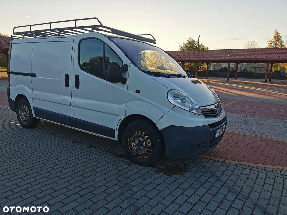 Opel Vivaro - 1