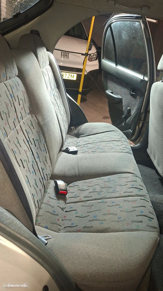 Hyundai Accent 1.3 Miles - 22