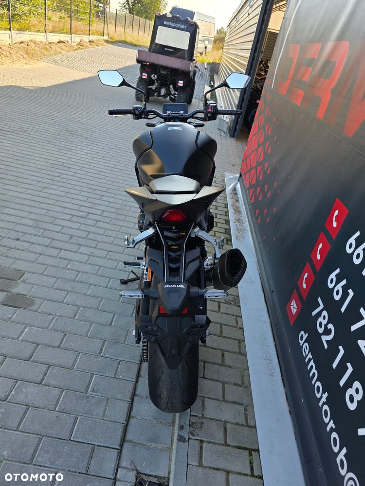 Honda Hornet - 17