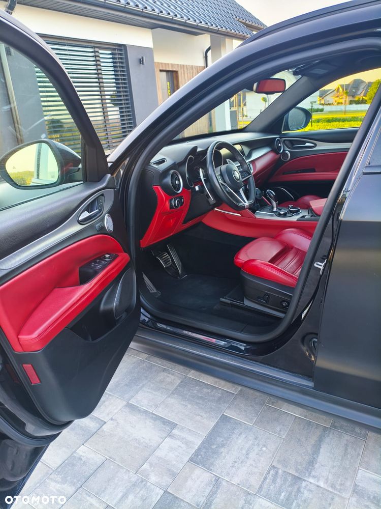 Alfa Romeo Stelvio 2.0 Turbo Veloce Q4 - 8