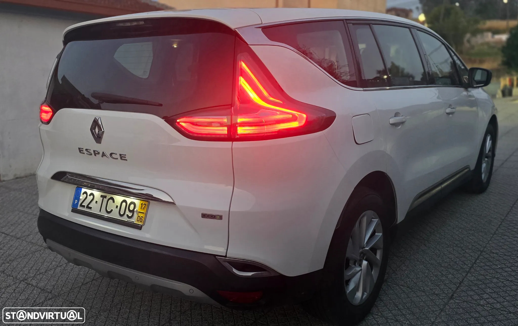 Renault Espace 1.6 dCi Zen - 14