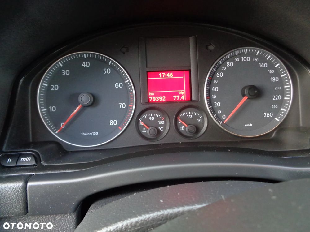 Volkswagen Golf Plus - 11