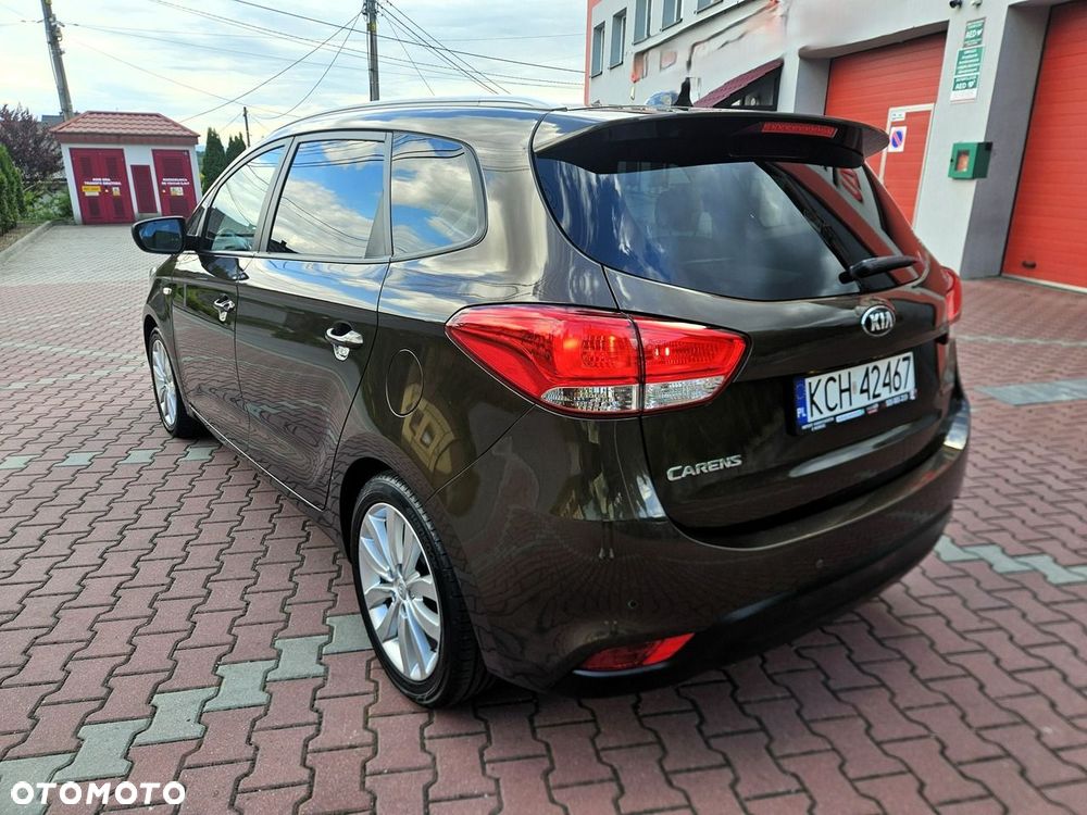 Kia Carens 1.6 GDI Dream-Team Edition - 7