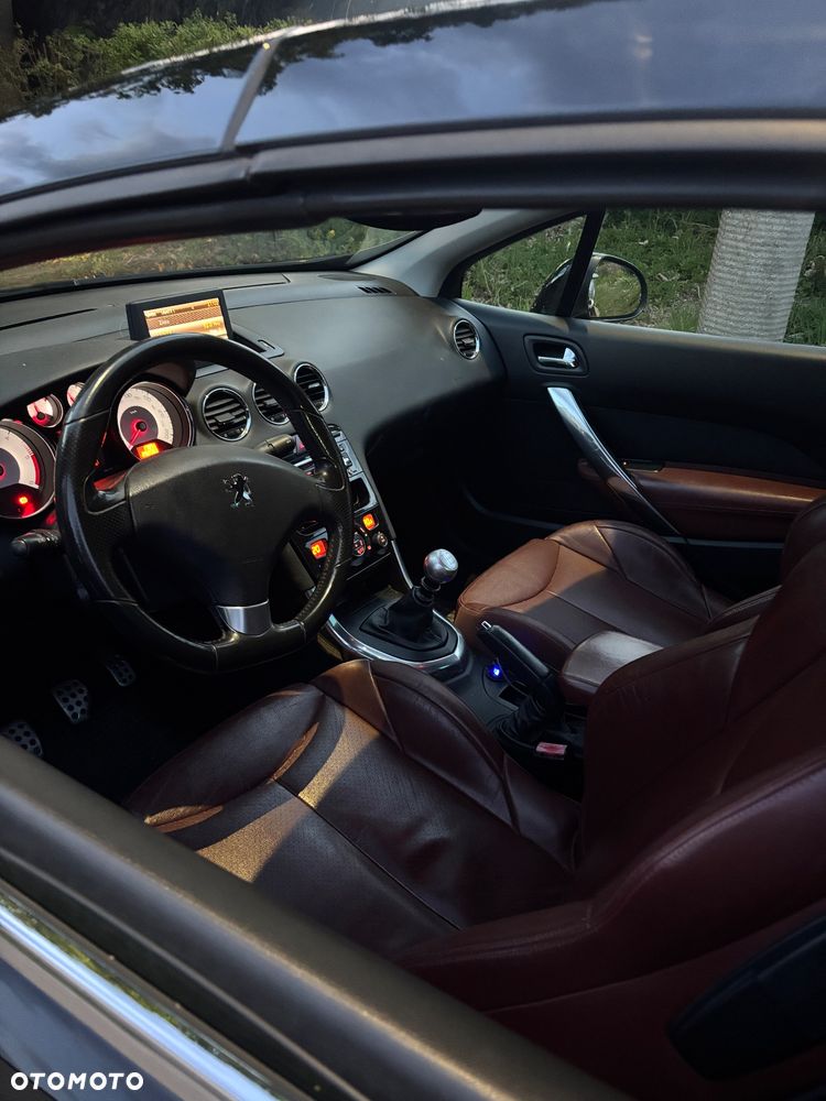 Peugeot 308 - 8