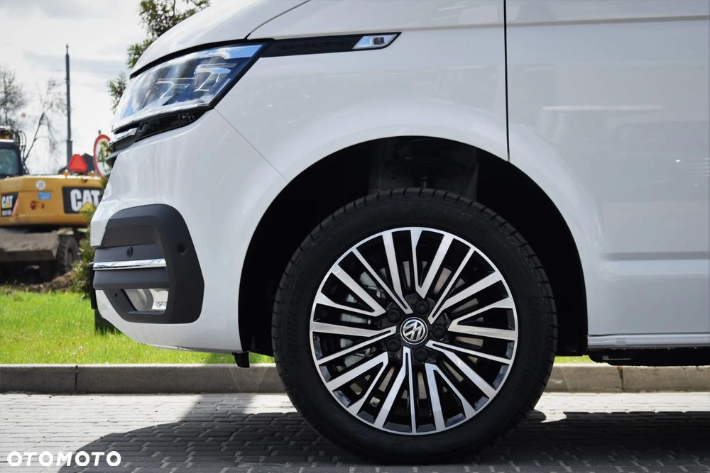 Volkswagen Transporter Kombi L2H1 4Motion DSG - 2