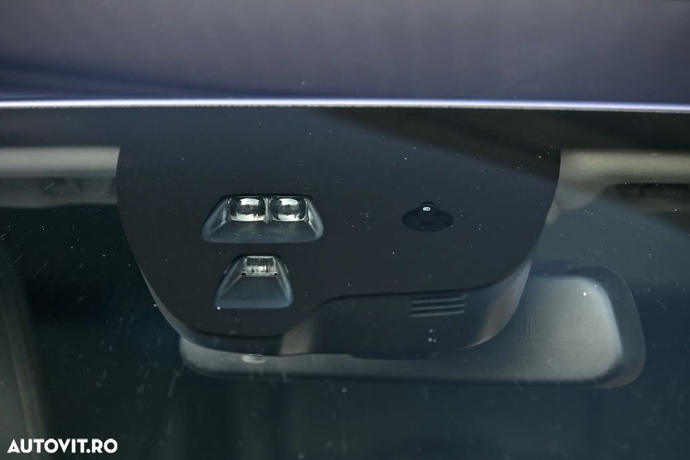 Volvo V60 D6 Plug-In-Hybrid AWD Geartronic Summum - 36