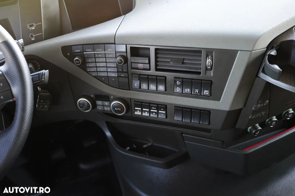 Volvo FH 500 / I-PARK COOL / EURO 6 - 30