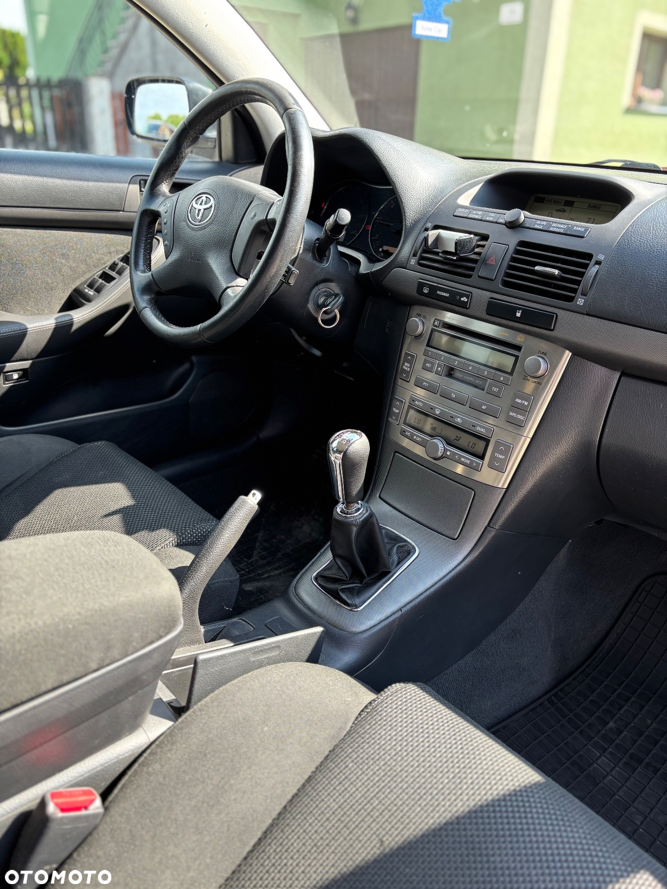 Toyota Avensis 2.0 D-4D Combi Sol - 12