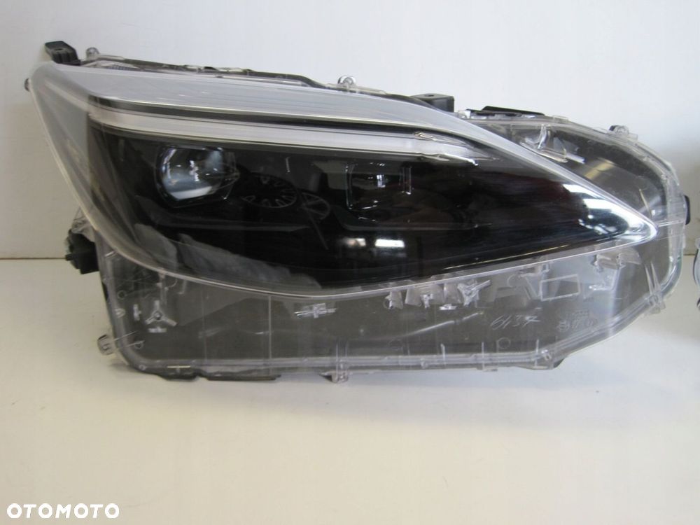 Lampa Lampy PRAWA LEWA TOYOTA YARIS CROSS - 3