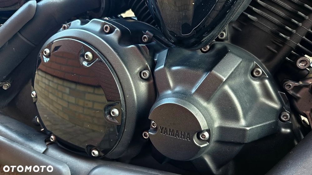 Yamaha XVS - 9