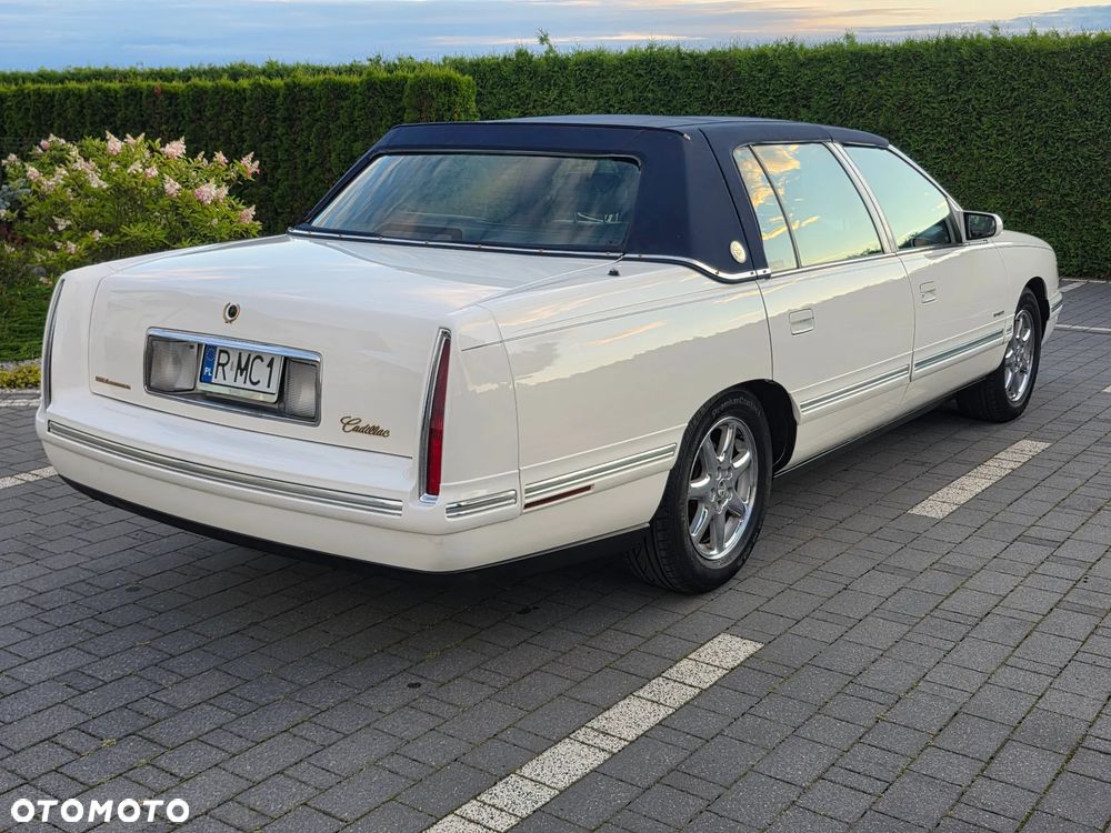 Cadillac Deville 4.6 Concours - 39