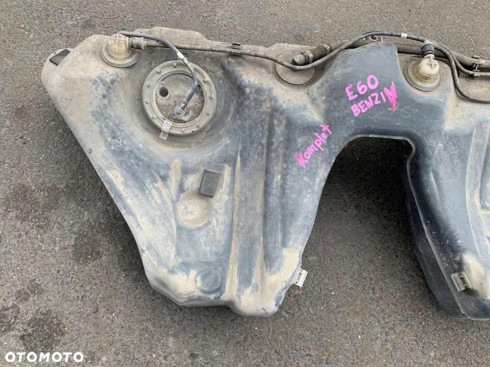ZBIORNIK PALIWA BAK KOMPLETNY BMW E60 BENZYNA - 3