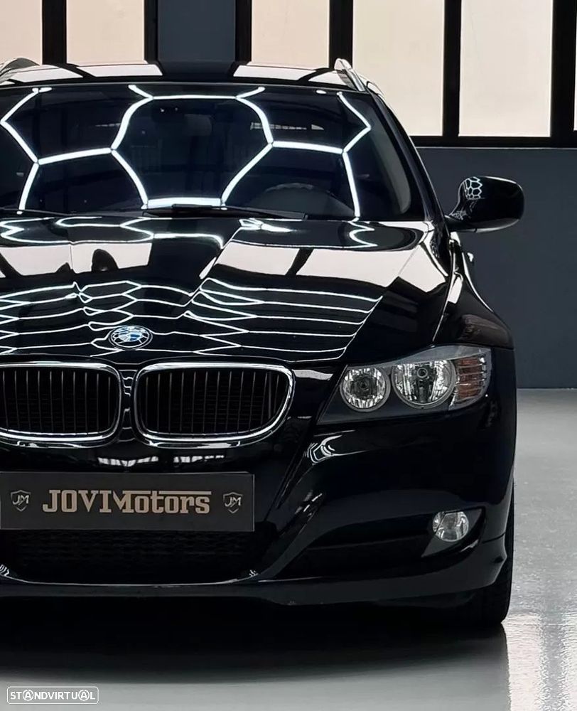 BMW 318 d - 16