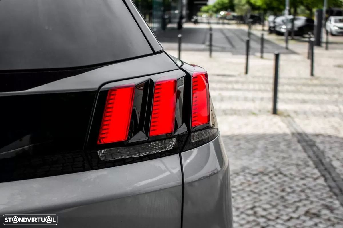 Peugeot 3008 1.2 PureTech Allure EAT8 - 11