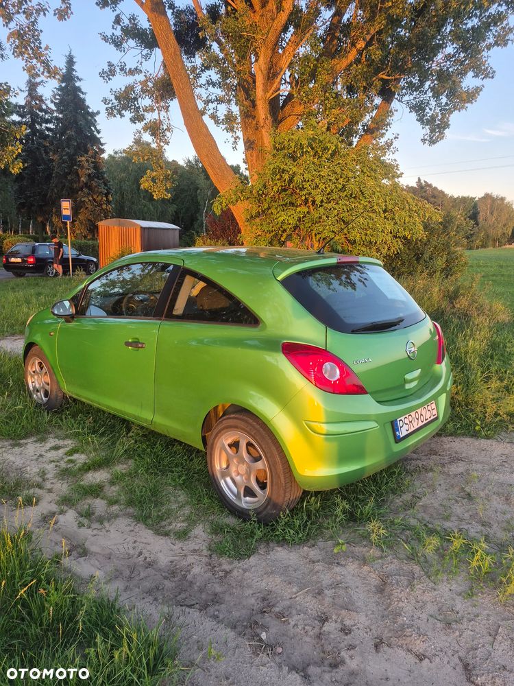 Opel Corsa 1.2 16V Color Edition - 3