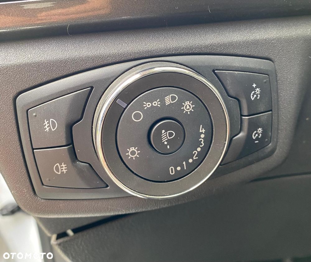 Ford Mondeo 2.0 EcoBlue Titanium - 18