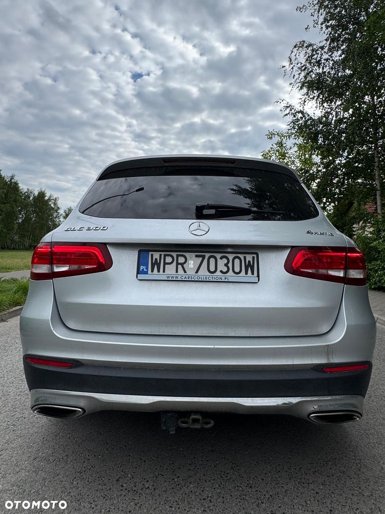Mercedes-Benz GLC 300 4Matic 9G-TRONIC Exclusive - 8