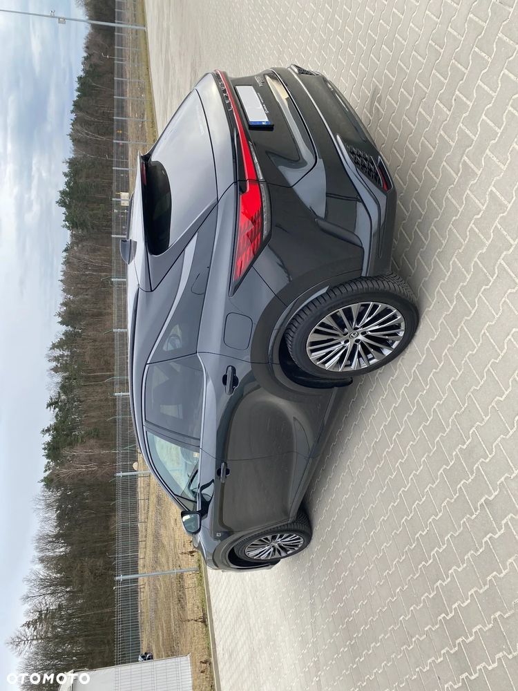 Lexus RX 500h F Sport Edition - 8