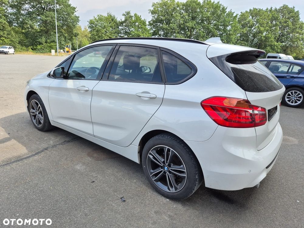 BMW Seria 2 218d Sport Line - 3