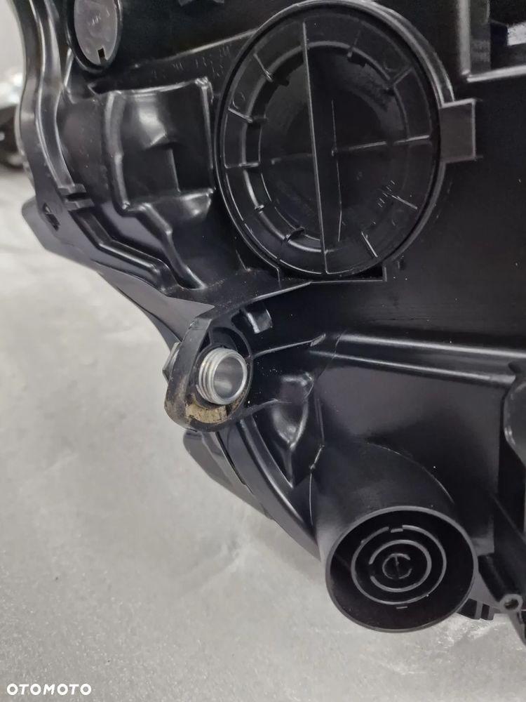 VW T6 T6.1 LIFT TRANSPORTER / MULTIVAN 19- PRAWA LAMPA PRZEDNIA PRZÓD FULL LED , NR 7L1941036D , NR AUKCJI LA159 - 18