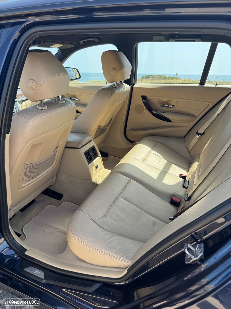 BMW 320 d Auto Line Luxury - 6