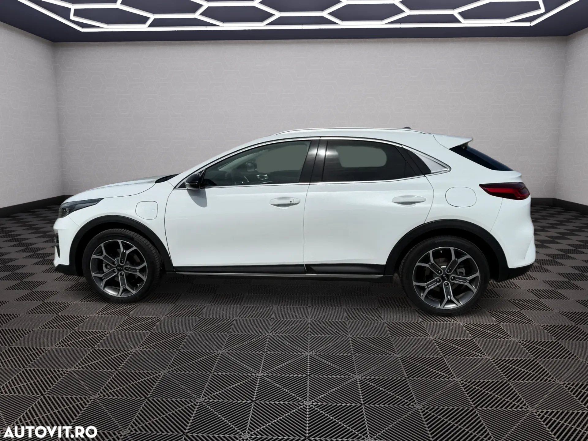 Kia XCeed 1.6 GDI DCT6 OPF Plug-in-Hybrid Platinum Edition - 25