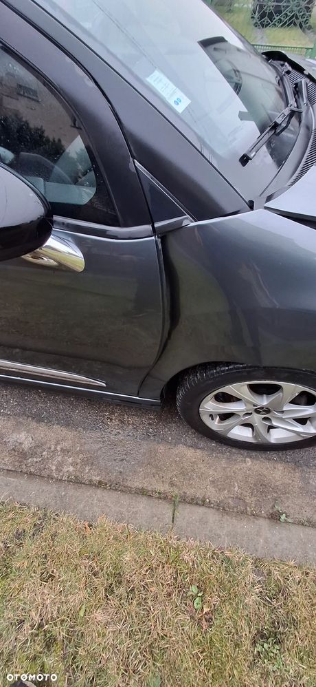 Citroën DS3 BlueHDi 100 CONNECTED CHIC - 8