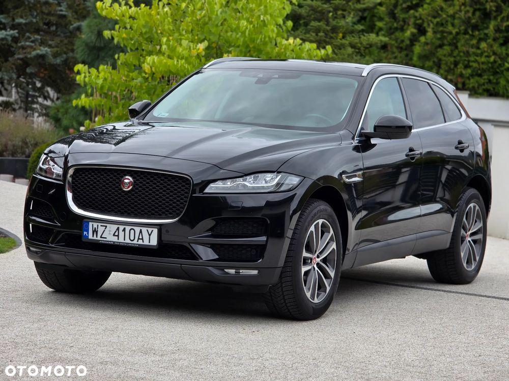 Jaguar F-Pace P250 AWD R-Dynamic Black - 1