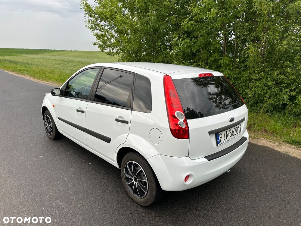 Ford Fiesta 1.3 - 5