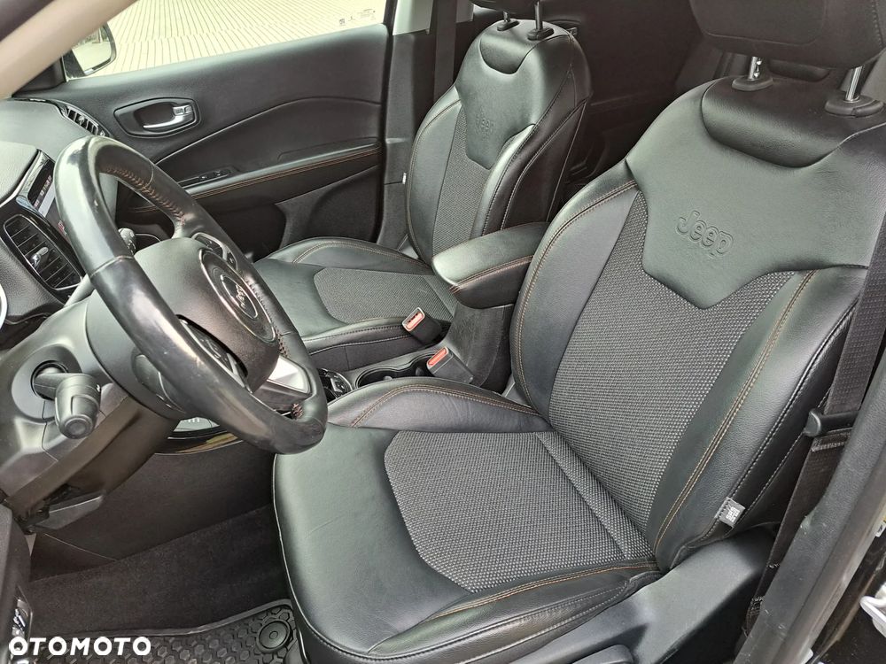 Jeep Compass 2.0 MultiJet Active Drive Automatik Limited - 30