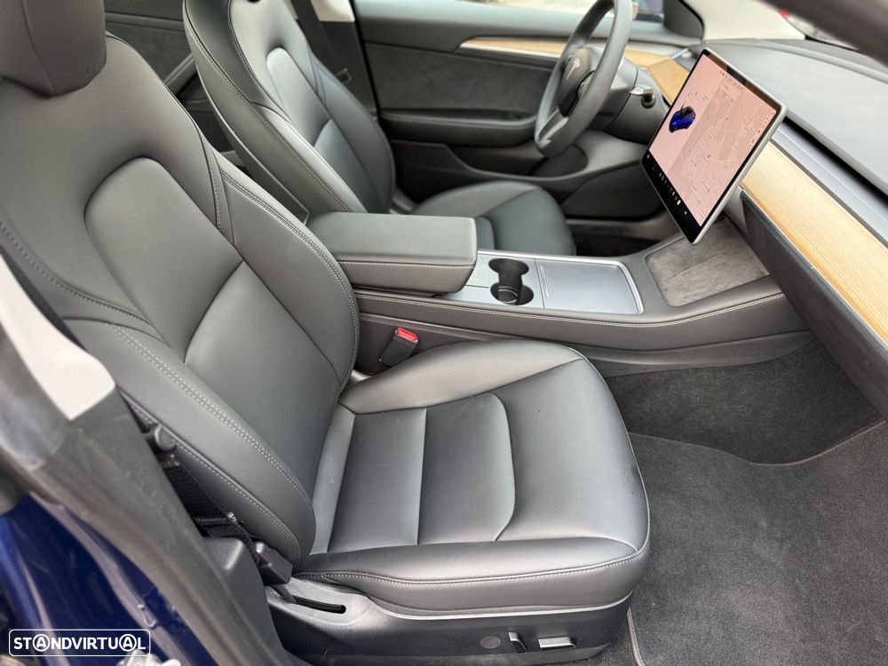 Tesla Model 3 Standard Range Plus RWD - 40