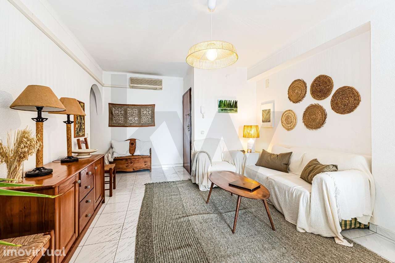 Apartamento T2 com Lugar de Garagem a menos de 200m da Praia - Armação - Grande imagem: 2/28